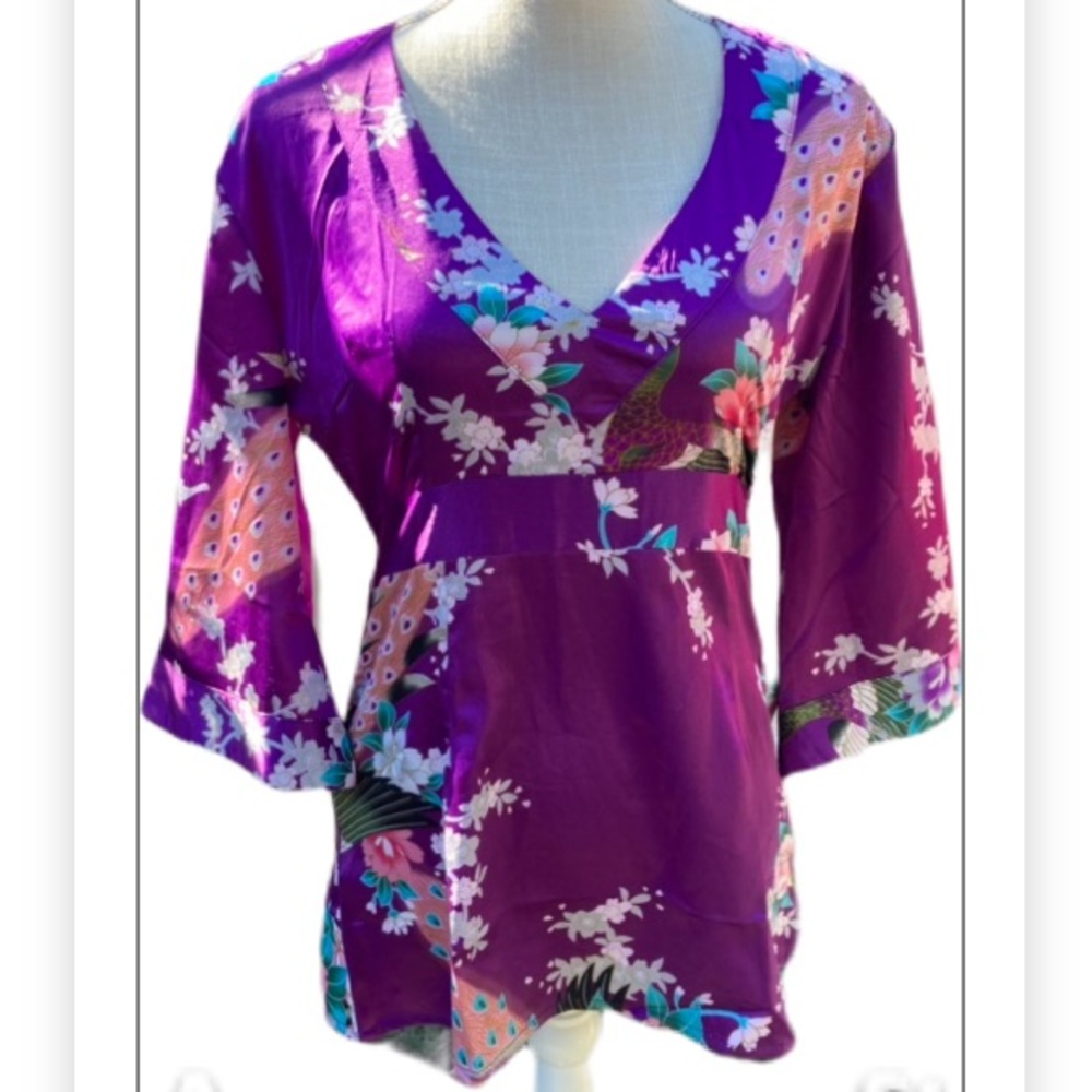 Pretty MULAN brand top
